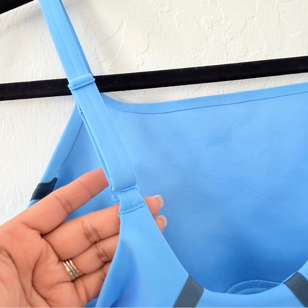 Nike Women's Light Blue Sports Bra - Picture 6 of 9